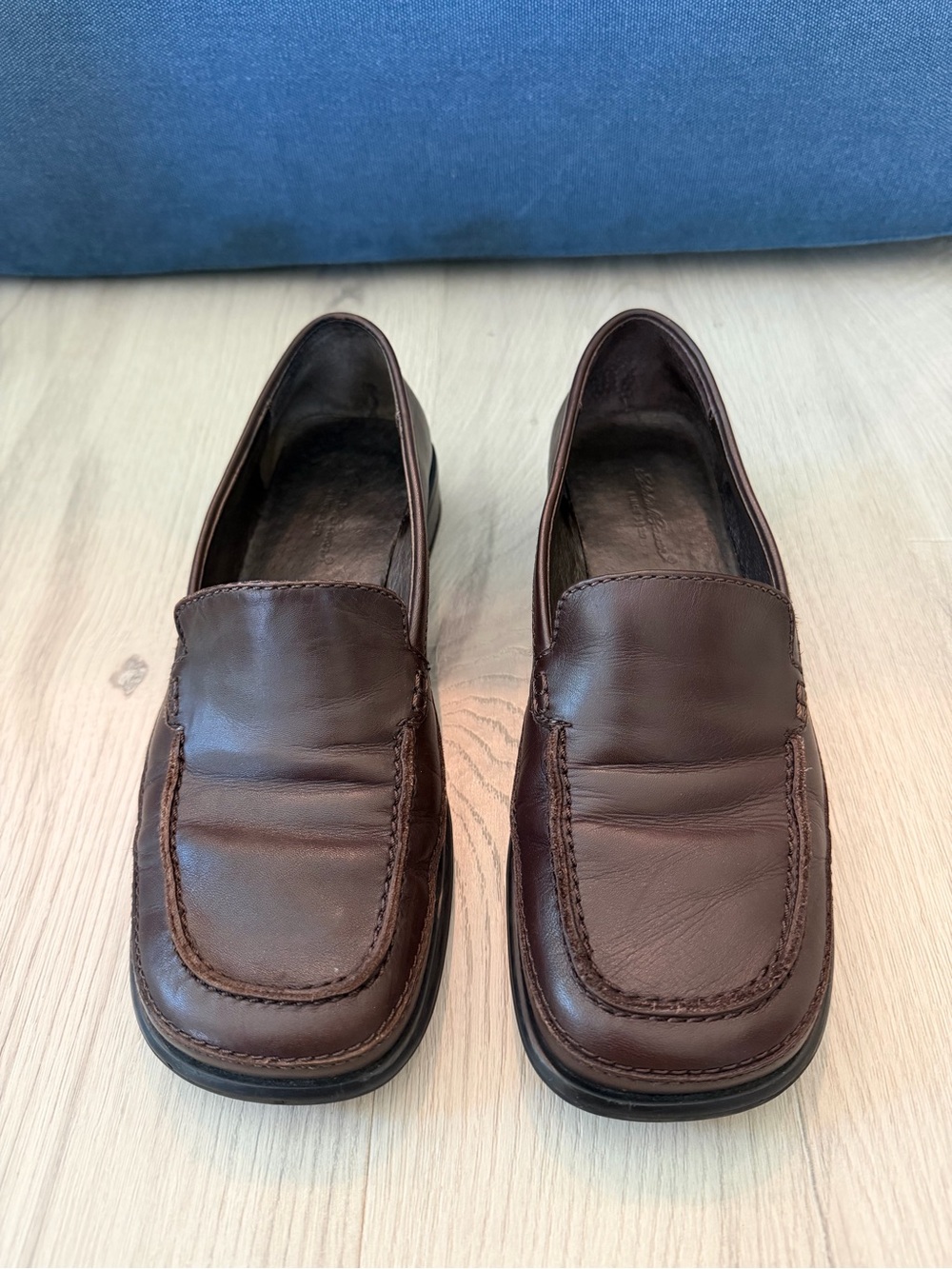 Eddie Bauer Women’s Brown Leather Shoes Size 6.5
